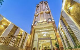 Le Center Hotel