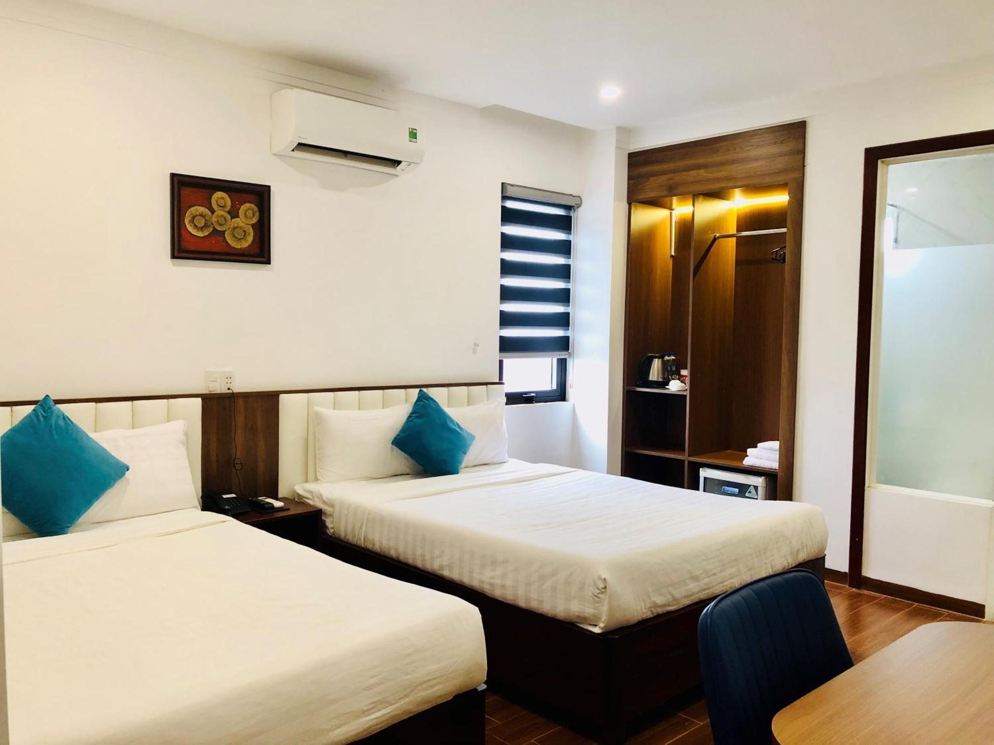 Le Center Hotel Pleiku Extérieur photo
